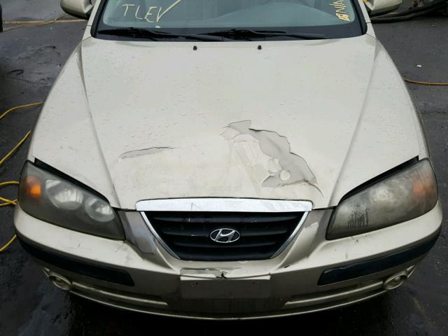 KMHDN56DX5U172168 - 2005 HYUNDAI ELANTRA GL TAN photo 9