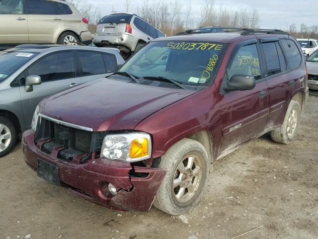 1GKDT13S622363989 - 2002 GMC ENVOY MAROON photo 2