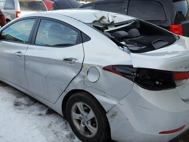 5NPDH4AEXFH640675 - 2015 HYUNDAI ELANTRA SE SILVER photo 9