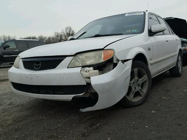 JM1BJ225530178257 - 2003 MAZDA PROTEGE DX WHITE photo 2