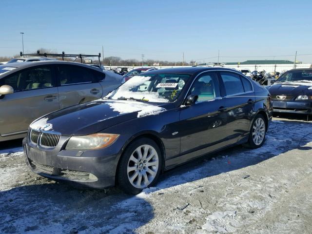 WBAVB33566KS31049 - 2006 BMW 330 I GRAY photo 2
