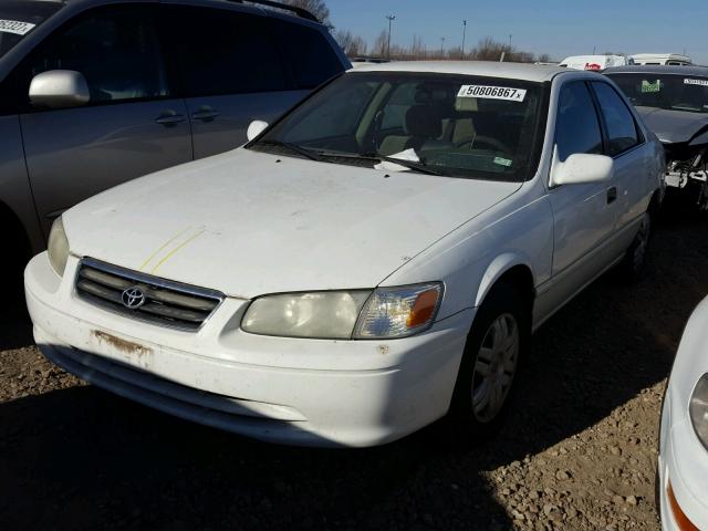 4T1BG22K51U829733 - 2001 TOYOTA CAMRY CE WHITE photo 2