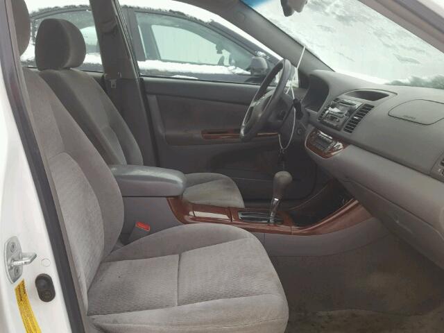 4T1BE30K92U022700 - 2002 TOYOTA CAMRY LE თეთრი ფოტო 5