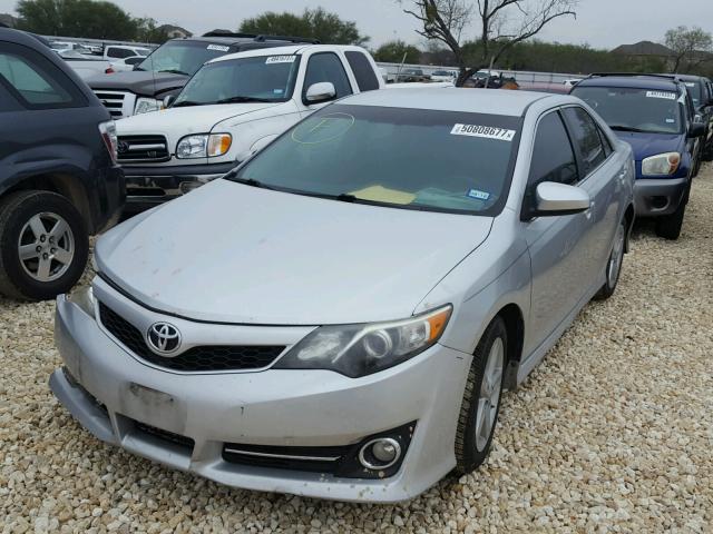 4T1BF1FK7CU015304 - 2012 TOYOTA CAMRY BASE SILVER photo 2