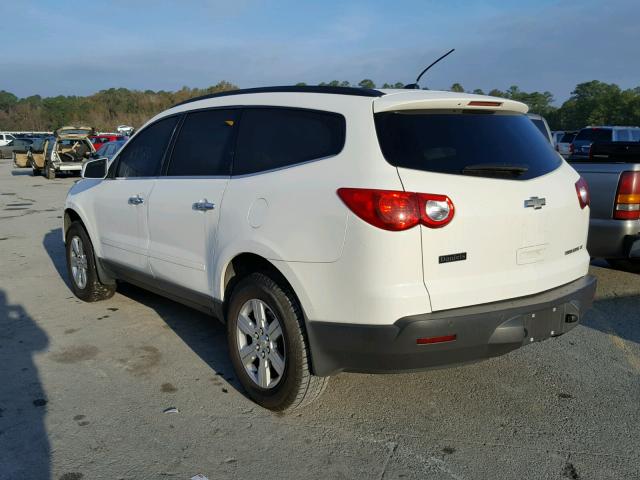 1GNKRGED2CJ159790 - 2012 CHEVROLET TRAVERSE L WHITE photo 3