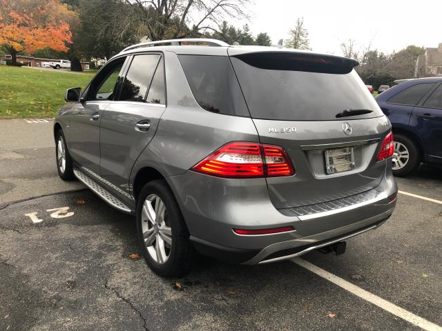 4JGDA5HB2CA055576 - 2012 MERCEDES-BENZ ML 350 4MA GRAY photo 3