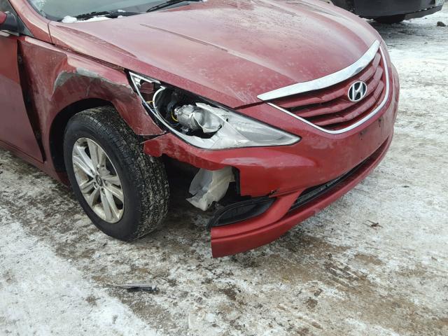 5NPEB4AC4BH060353 - 2011 HYUNDAI SONATA GLS RED photo 9