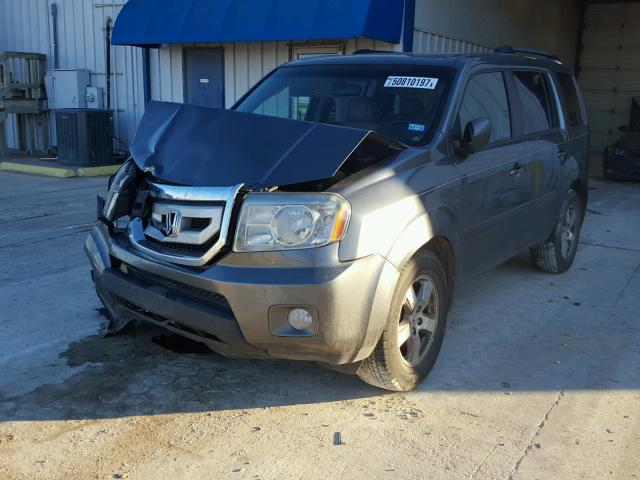 5FNYF3H68AB006420 - 2010 HONDA PILOT EXL GRAY photo 2