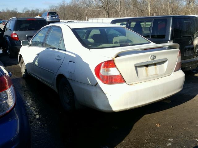 JTDBE32K930183316 - 2003 TOYOTA CAMRY LE WHITE photo 3