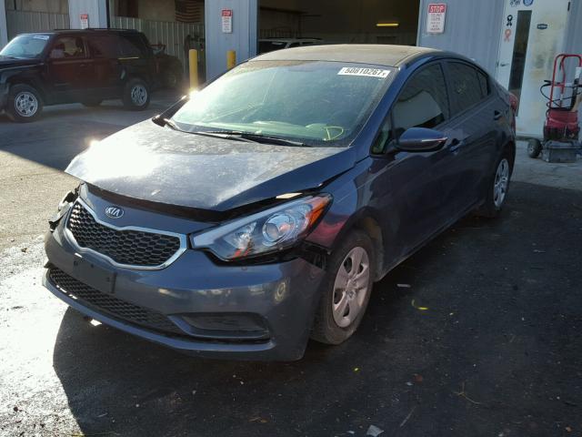 KNAFX4A65F5257812 - 2015 KIA FORTE LX BLUE photo 2