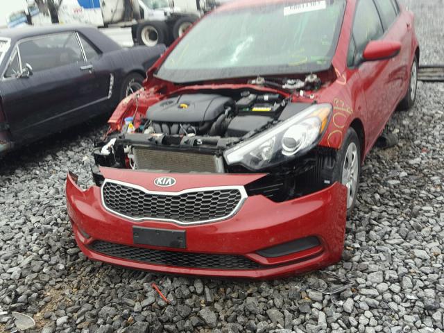 KNAFK4A68G5478000 - 2016 KIA FORTE LX RED photo 9