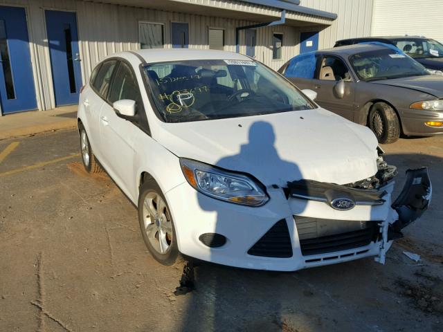 1FADP3K28DL193697 - 2013 FORD FOCUS SE WHITE photo 1