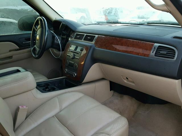 1GNFK13037R133113 - 2007 CHEVROLET TAHOE K150 TAN photo 5