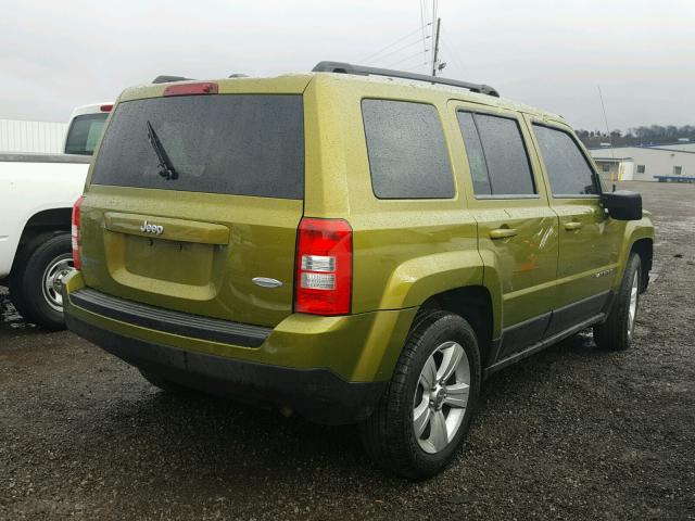 1C4NJPFAXCD555160 - 2012 JEEP PATRIOT LA GREEN photo 4