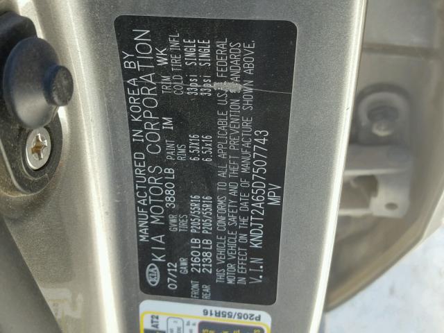 KNDJT2A65D7507743 - 2013 KIA SOUL + GRAY photo 10