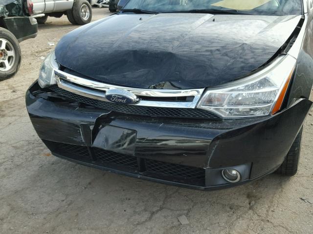 1FAHP35N18W189972 - 2008 FORD FOCUS SE BLACK photo 9