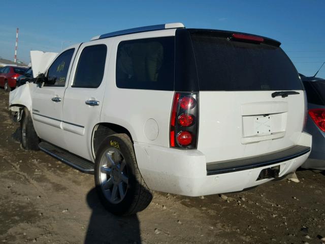 1GKFK63877J388099 - 2007 GMC YUKON DENA WHITE photo 3