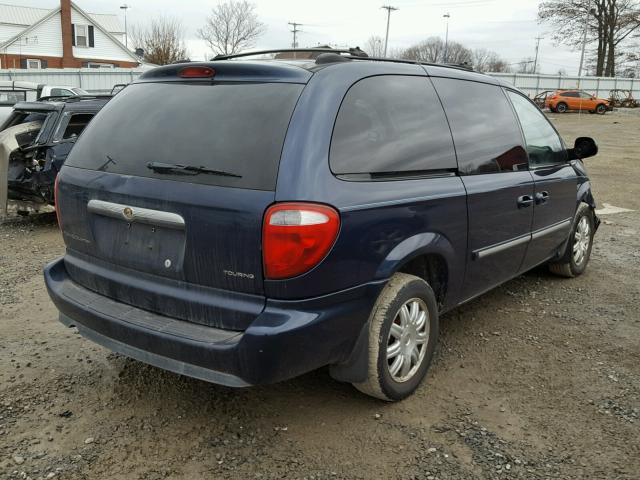 2C4GP54L75R530023 - 2005 CHRYSLER TOWN & COU BLUE photo 4