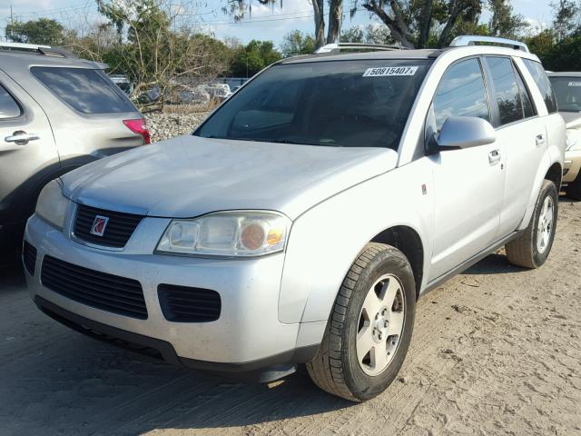 5GZCZ53437S800304 - 2007 SATURN VUE SILVER photo 2