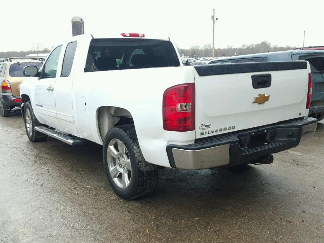 1GCRCSEA0DZ238668 - 2013 CHEVROLET SILVERADO WHITE photo 3