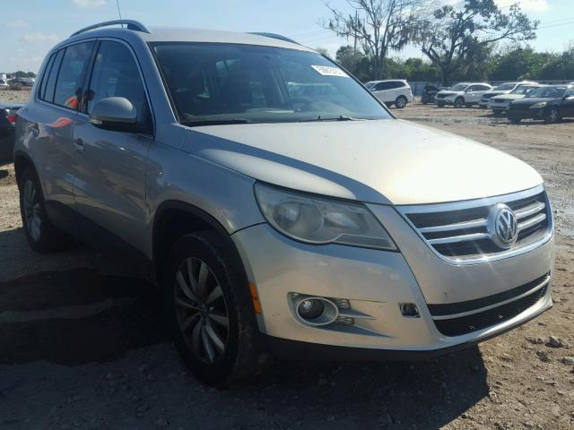 WVGAV7AXXBW548447 - 2011 VOLKSWAGEN TIGUAN S SILVER photo 1