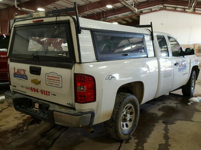 1GCRKPE35BZ427931 - 2011 CHEVROLET SILVERADO WHITE photo 4