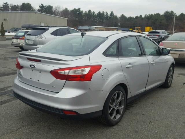 1FADP3F25EL266813 - 2014 FORD FOCUS SE SILVER photo 4