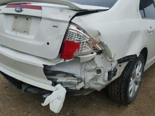 3FAHP0HA7CR436852 - 2012 FORD FUSION SE WHITE photo 9