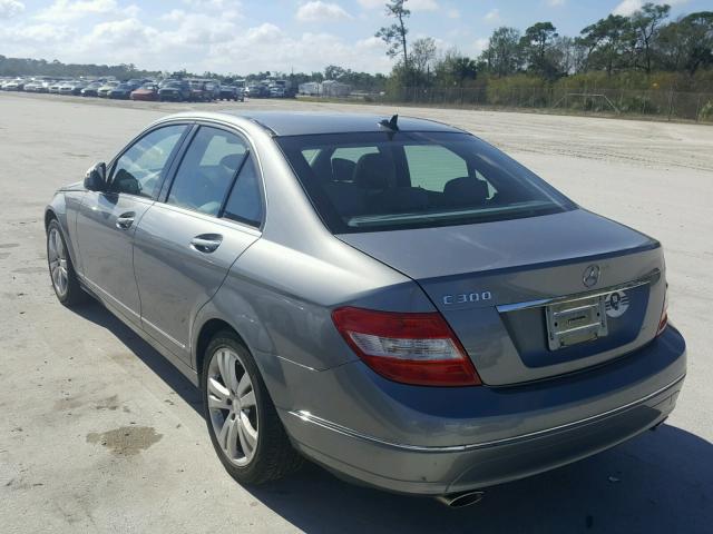 WDDGF54X88F051682 - 2008 MERCEDES-BENZ C 300 GRAY photo 3