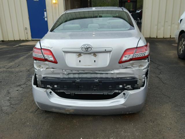 4T4BF3EKXAR016477 - 2010 TOYOTA CAMRY BASE SILVER photo 9