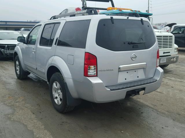 5N1AR18U57C622699 - 2007 NISSAN PATHFINDER SILVER photo 3