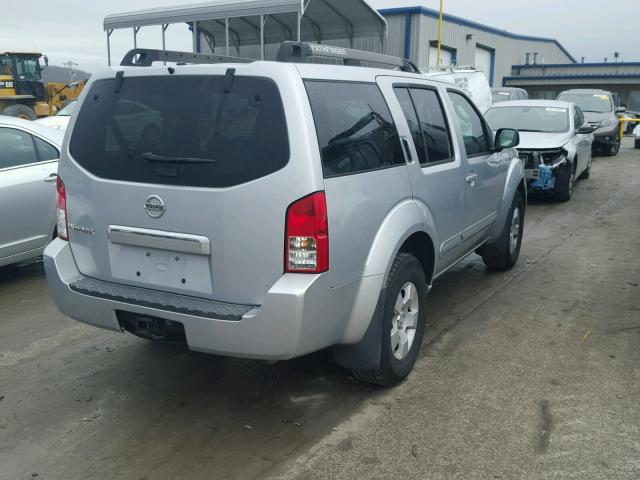 5N1AR18U57C622699 - 2007 NISSAN PATHFINDER SILVER photo 4