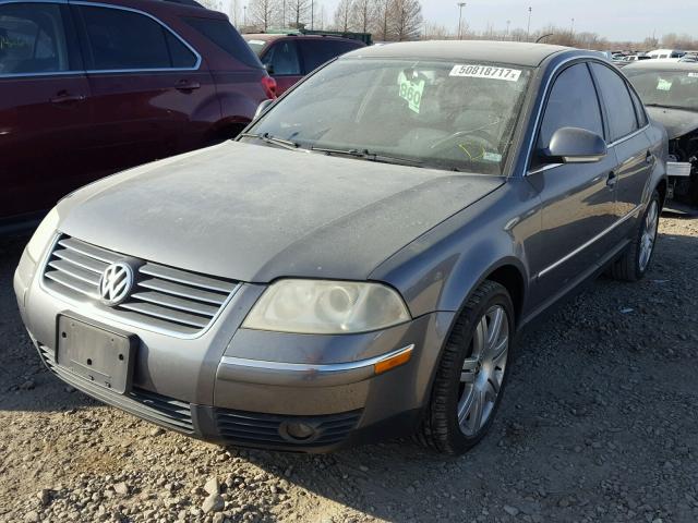 WVWRU63BX5E071406 - 2005 VOLKSWAGEN PASSAT GLX 灰色 照片 2