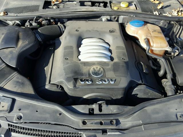 WVWRU63BX5E071406 - 2005 VOLKSWAGEN PASSAT GLX 灰色 照片 7