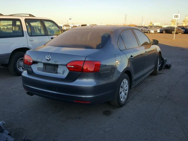 3VW2K7AJ3EM252569 - 2014 VOLKSWAGEN JETTA BASE GRAY photo 4