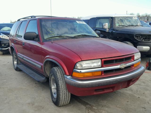 1GNCS13WXY2227247 - 2000 CHEVROLET BLAZER RED photo 1