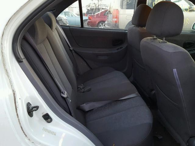 KMHCG45C15U603232 - 2005 HYUNDAI ACCENT GL WHITE photo 6