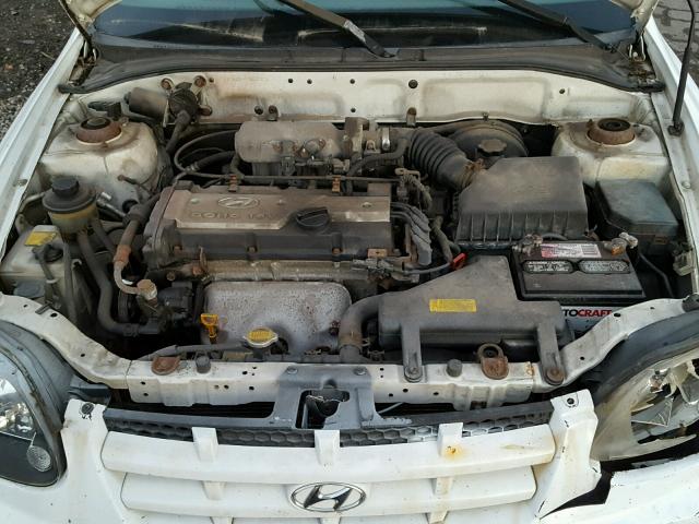 KMHCG45C15U603232 - 2005 HYUNDAI ACCENT GL WHITE photo 7