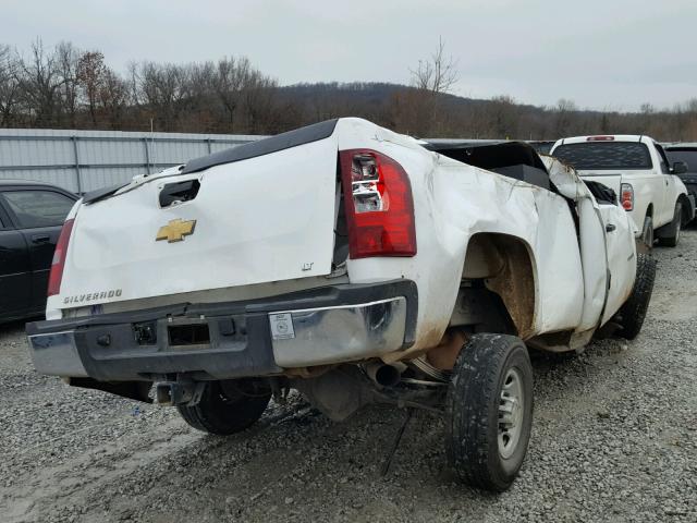 1GCHC44K29F180282 - 2009 CHEVROLET SILVERADO WHITE photo 4