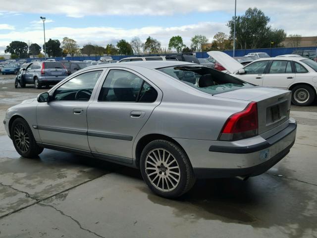 YV1RS53D412007708 - 2001 VOLVO S60 T5 SILVER photo 3