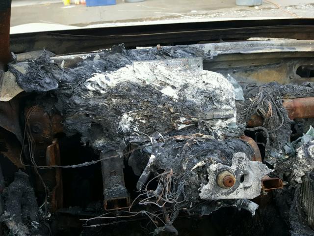 1G2MG35XX7Y119288 - 2007 PONTIAC SOLSTICE G BURN photo 8