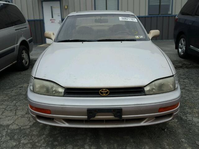 4T1GK13E8RU054167 - 1994 TOYOTA CAMRY XLE GOLD photo 9