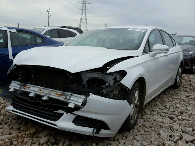 3FA6P0H74DR256581 - 2013 FORD FUSION SE WHITE photo 2