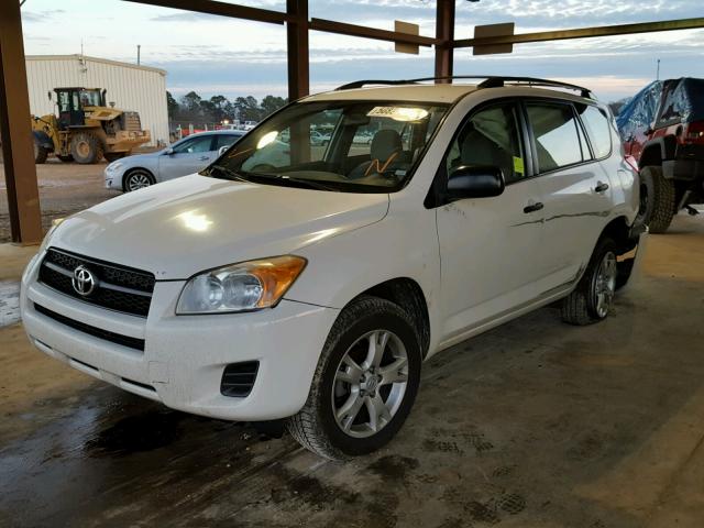 JTMZF33VX95006662 - 2009 TOYOTA RAV4 WHITE photo 2