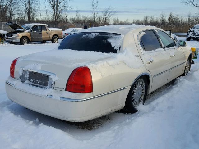 1LNHM82V97Y605530 - 2007 LINCOLN TOWN CAR S WHITE photo 4