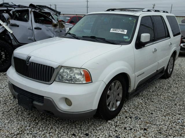 5LMFU27R34LJ30236 - 2004 LINCOLN NAVIGATOR 白色 照片 2
