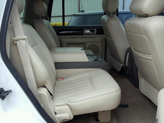 5LMFU27R34LJ30236 - 2004 LINCOLN NAVIGATOR 白色 照片 6