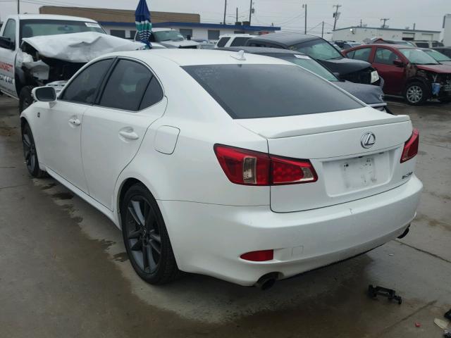 JTHBF5C25B5132340 - 2011 LEXUS IS 250 WHITE photo 3