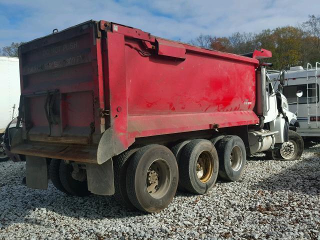 2FZHAZCV96AV38255 - 2006 STERLING TRUCK L WHITE photo 4