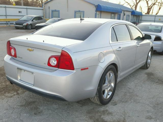 1G1ZH57B59F226218 - 2009 CHEVROLET MALIBU 1LT SILVER photo 4